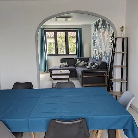 Maison - 2 A 6 Voyageurs - Aristide Briand * Курнон-д'Овернь